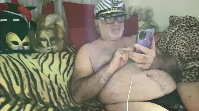 Snapshot of EroticVenetian chatting on September 2025 09:39:01 PM EroticVenetian online show from September 2025 09:39:01 PM