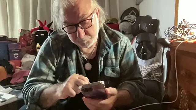 Snapshot of EroticVenetian chatting on February 2026 09:51:02 AM EroticVenetian online show from February 2026 09:51:02 AM