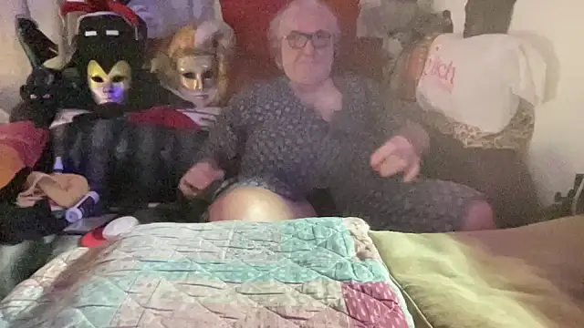 EroticVenetian online show from December 2025 04:14:01 AM