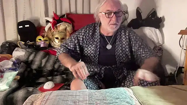 EroticVenetian online show from November 2025 07:30:01 AM