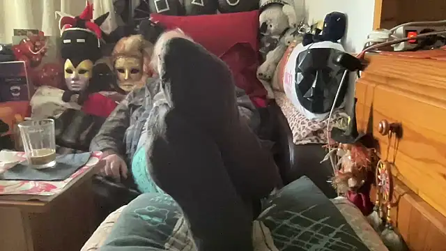 Snapshot of EroticVenetian chatting on January 2026 12:22:01 PM EroticVenetian online show from January 2026 12:22:01 PM