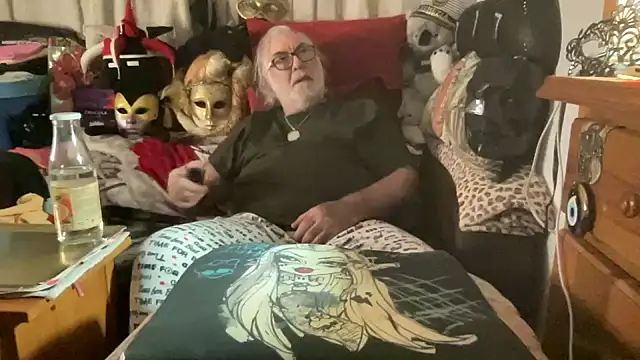 Snapshot of EroticVenetian chatting on February 2026 11:15:02 PM EroticVenetian online show from February 2026 11:15:02 PM