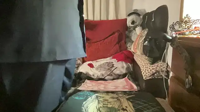 Snapshot of EroticVenetian chatting on February 2026 07:16:02 AM EroticVenetian online show from February 2026 07:16:02 AM