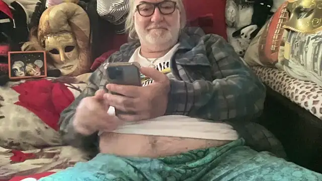 Snapshot of EroticVenetian chatting on March 2026 11:23:02 AM EroticVenetian online show from March 2026 11:23:02 AM