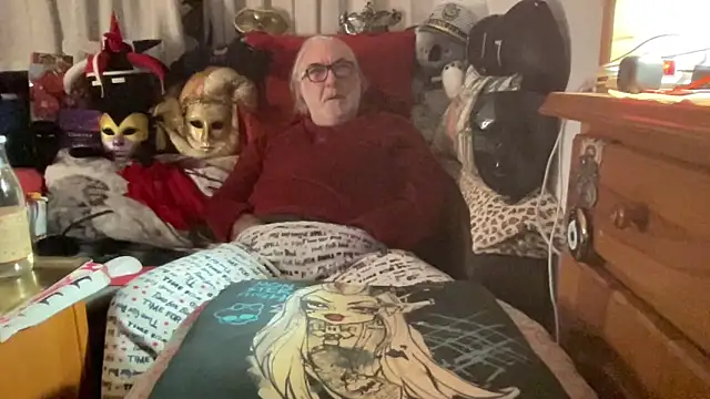 Snapshot of EroticVenetian chatting on February 2026 11:48:01 PM EroticVenetian online show from February 2026 11:48:01 PM