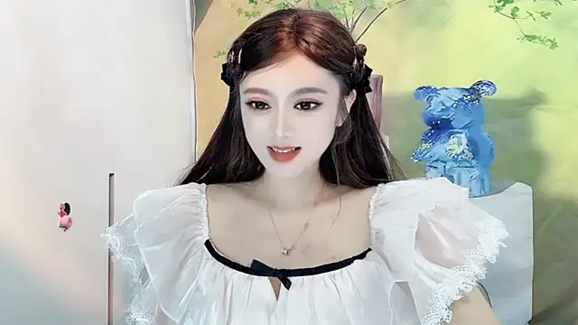 Snapshot of VIWVI chatting on March 2025 05:35:01 AM VIWVI online show from March 2025 05:35:01 AM
