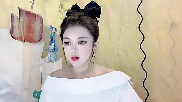 Snapshot of VIWVI chatting on October 2025 05:11:01 AM VIWVI online show from October 2025 05:11:01 AM