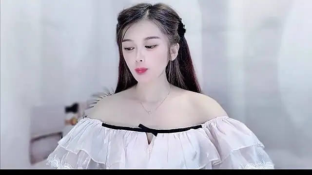 VIWVI online show from June 2026 05:04:02 AM
