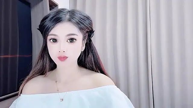 Snapshot of VIWVI chatting on October 2025 04:35:02 AM VIWVI online show from October 2025 04:35:02 AM