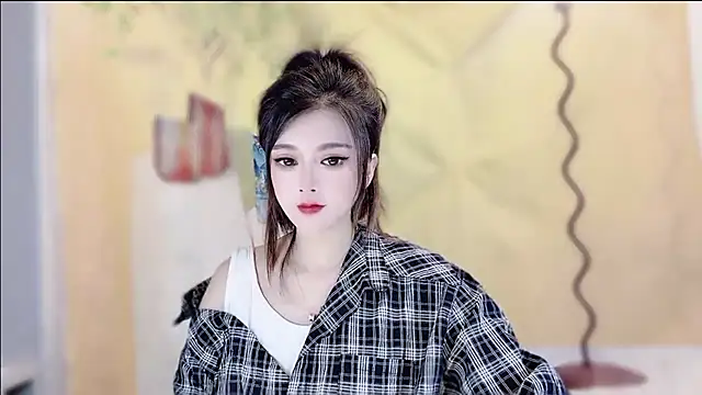 VIWVI online show from November 2025 04:35:02 AM