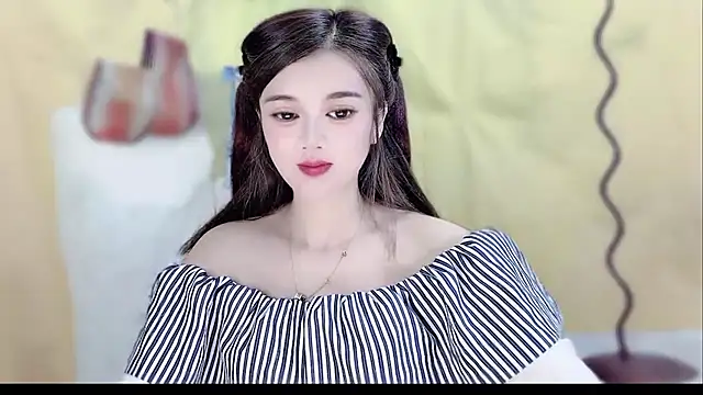 VIWVI online show from May 2026 05:05:02 AM