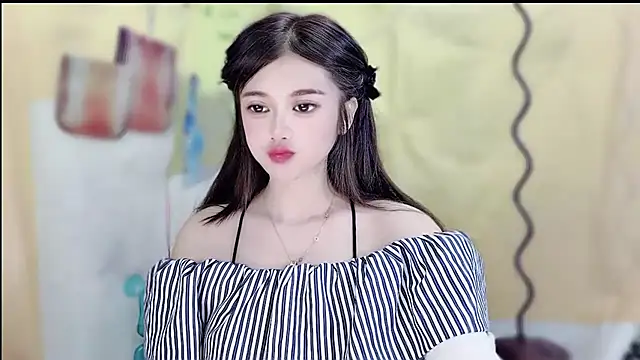 VIWVI online show from April 2026 05:44:01 AM