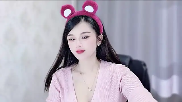 VIWVI online show from February 2026 05:06:01 AM