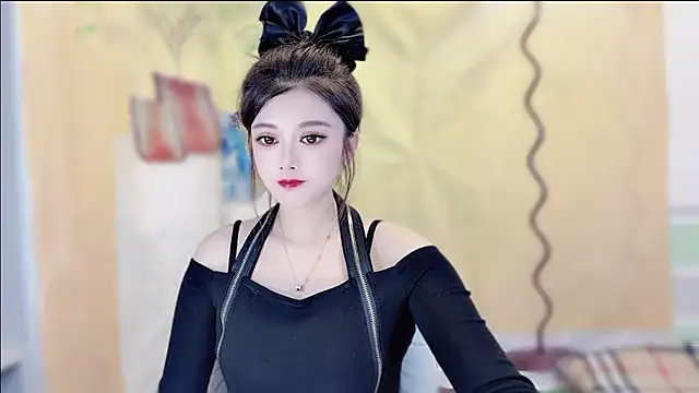 VIWVI online show from November 2025 04:29:02 AM