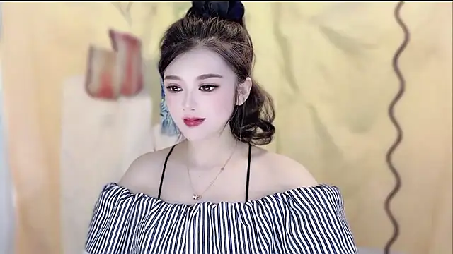 VIWVI online show from March 2026 05:02:02 AM