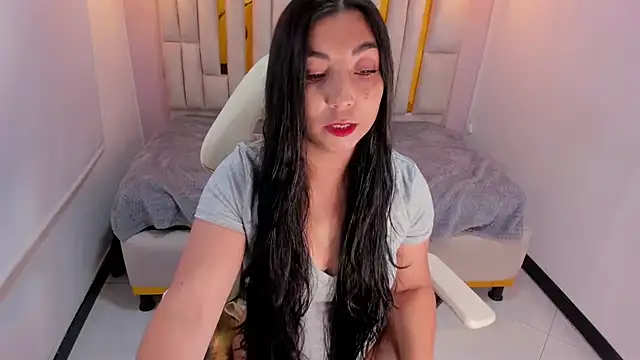 Karla hernandez  online show from March 2025 11:06:02 AM