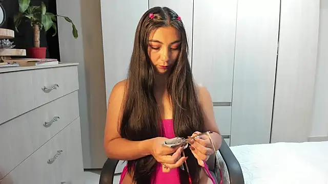 Karla hernandez  online show from May 2026 10:47:01 AM