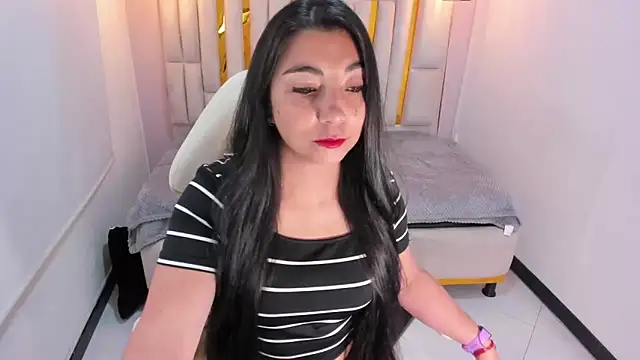 Karla hernandez  online show from March 2025 11:10:01 AM