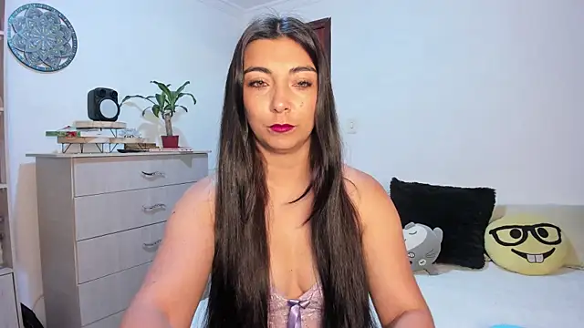 Karla hernandez  online show from June 2026 10:32:01 AM