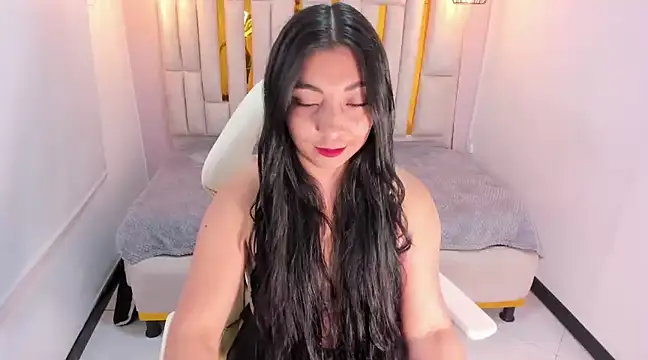 Karla hernandez  online show from March 2025 11:36:02 AM