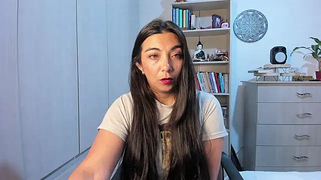 Karla hernandez  online show from June 2026 10:23:01 AM