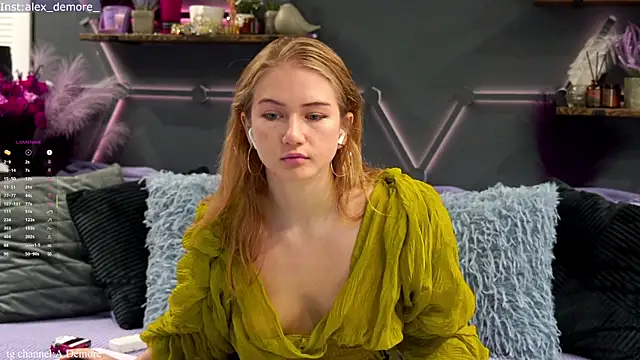 Alexandra Demore online show from September 2025 07:50:01 PM