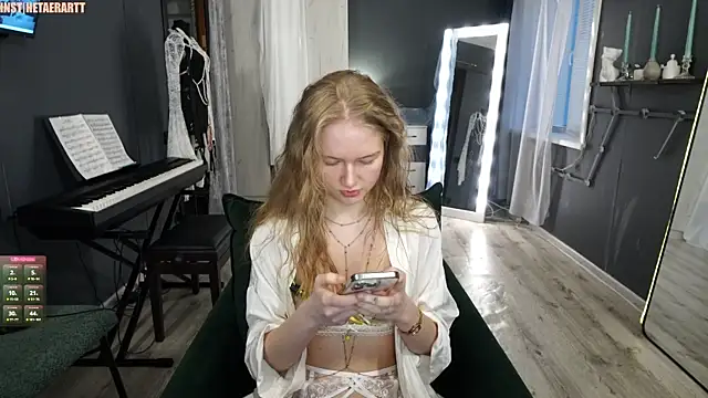 Alexandra Demore online show from May 2026 07:41:02 PM