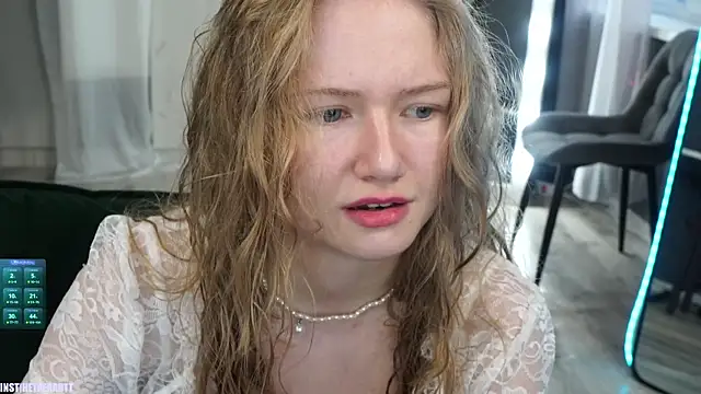 Alexandra Demore online show from June 2026 07:33:01 PM