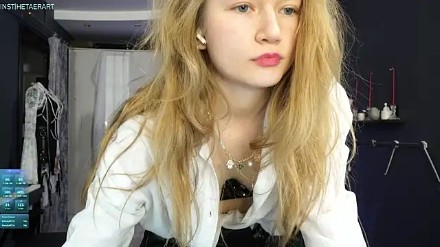 Alexandra Demore online show from May 2026 07:33:01 PM