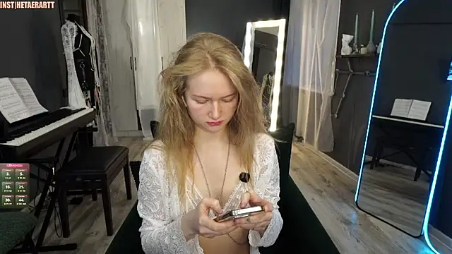 Alexandra Demore online show from May 2026 07:36:02 PM