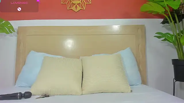 lili cardenas  online show from April 2026 02:35:01 AM