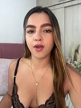 ambarcarterr online show from September 2025 04:21:02 PM