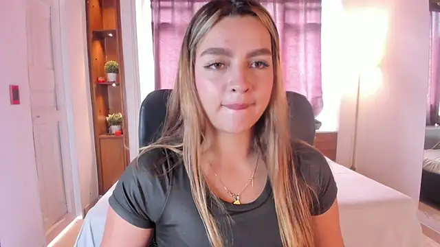 ambarcarterr online show from March 2025 02:21:02 PM