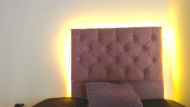 ANDREA TWERK ASS online show from May 2026 10:13:02 PM