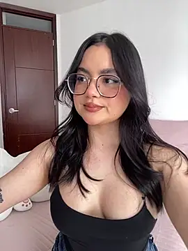 montmariana online show from February 2026 07:25:01 PM