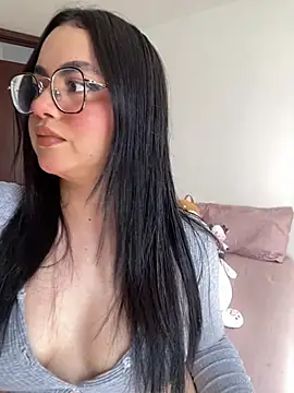 montmariana online show from April 2026 08:06:01 PM