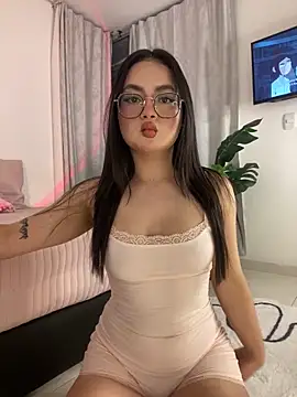 montmariana online show from February 2025 12:03:02 AM