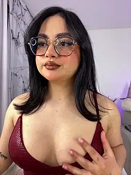 montmariana online show from October 2025 12:20:01 AM