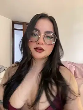 montmariana online show from May 2026 02:35:02 PM