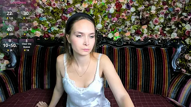 LinaVolberg online show from October 2025 12:51:02 PM