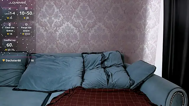 LinaVolberg online show from January 2026 06:28:02 AM