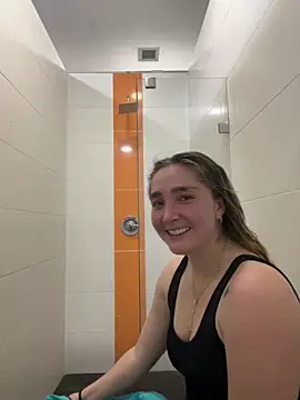 Snapshot of katy_pp chatting on November 2025 08:20:02 PM katy pp online show from November 2025 08:20:02 PM