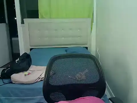 Snapshot of katy_pp chatting on October 2025 12:12:02 AM katy pp online show from October 2025 12:12:02 AM