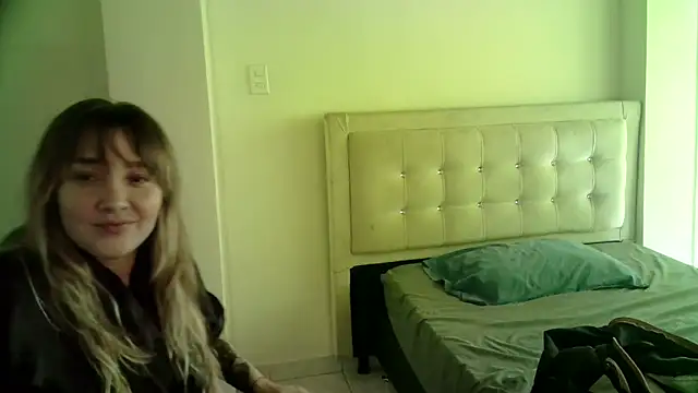 Snapshot of katy_pp chatting on November 2025 05:41:01 PM katy pp online show from November 2025 05:41:01 PM