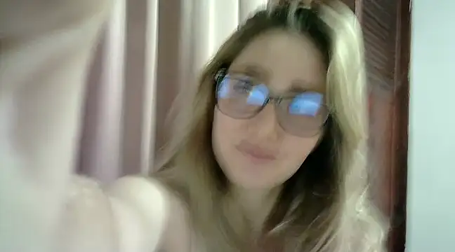 Snapshot of katy_pp chatting on January 2025 03:18:01 AM katy pp online show from January 2025 03:18:01 AM