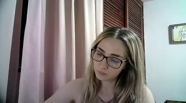 Snapshot of katy_pp chatting on January 2025 01:13:01 AM katy pp online show from January 2025 01:13:01 AM