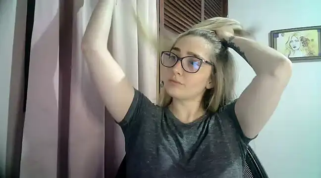 Snapshot of katy_pp chatting on January 2025 05:05:02 AM katy pp online show from January 2025 05:05:02 AM