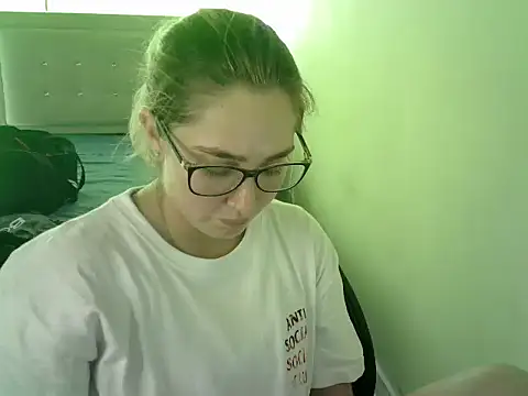 Snapshot of katy_pp chatting on October 2025 04:52:01 PM katy pp online show from October 2025 04:52:01 PM