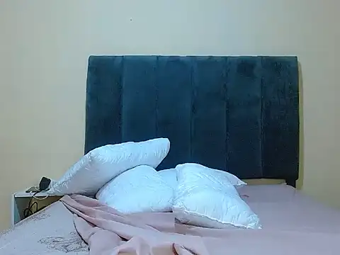 curvycloe1 online show from January 2026 03:54:01 AM