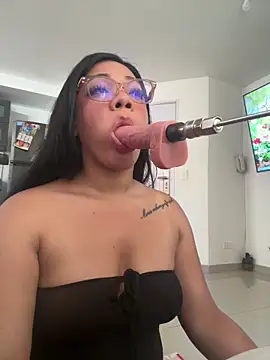 ashley Tompson1 online show from December 2025 01:06:02 PM